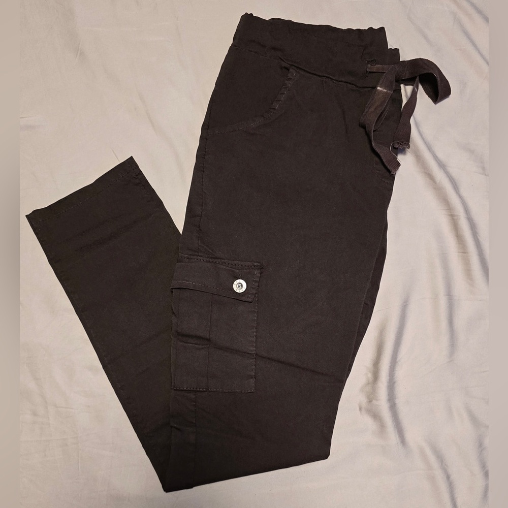 Brand New Tina Stephens Made in Italy Ashley Cargo Pants w/ Back Pockets